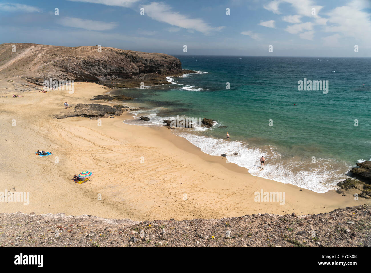 Strand playa de Puerto Muelas, Playas de Papagayo bei Playa Blanca,  Lanzarote, Insel KANARISCHE INSELN, Spanien | Playa de Puerto Muelas, jugar  Fotografía de stock - Alamy