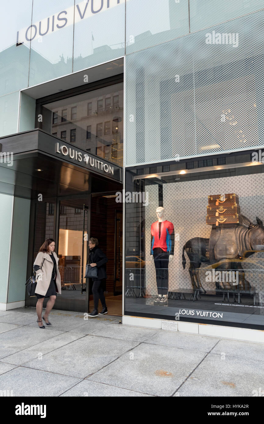 Fachada de tienda de Louis Vuitton, Fifth Avenue, Nueva York, EE.UU  Fotografía de stock - Alamy