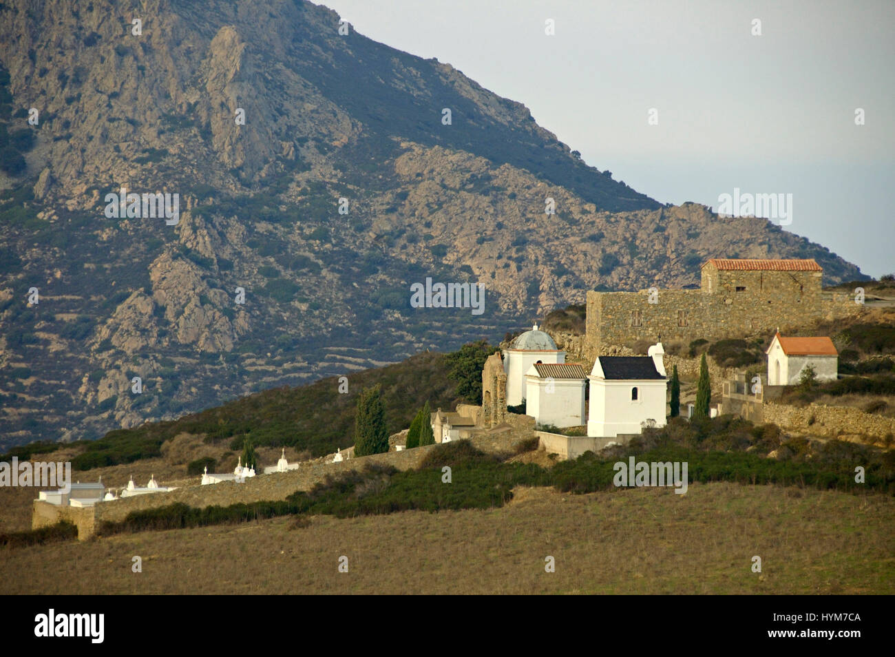 Aldea San Antonio en las montañas de Córcega Foto de stock