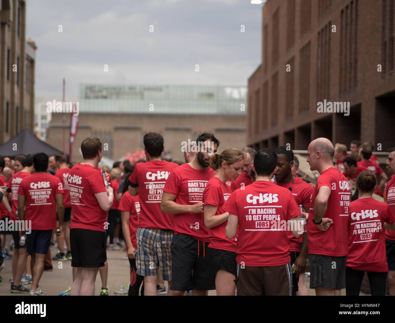 Crisis Square Mile Run 2016, relé y la campaña para terminar con la carencia de hogar, Londres, Reino Unido. Foto de stock