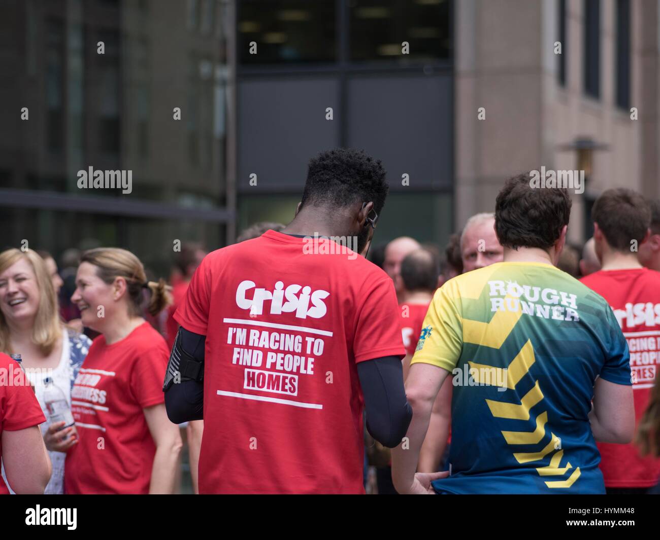 Crisis Square Mile Run 2016, relé y la campaña para terminar con la carencia de hogar, Londres, Reino Unido. Foto de stock