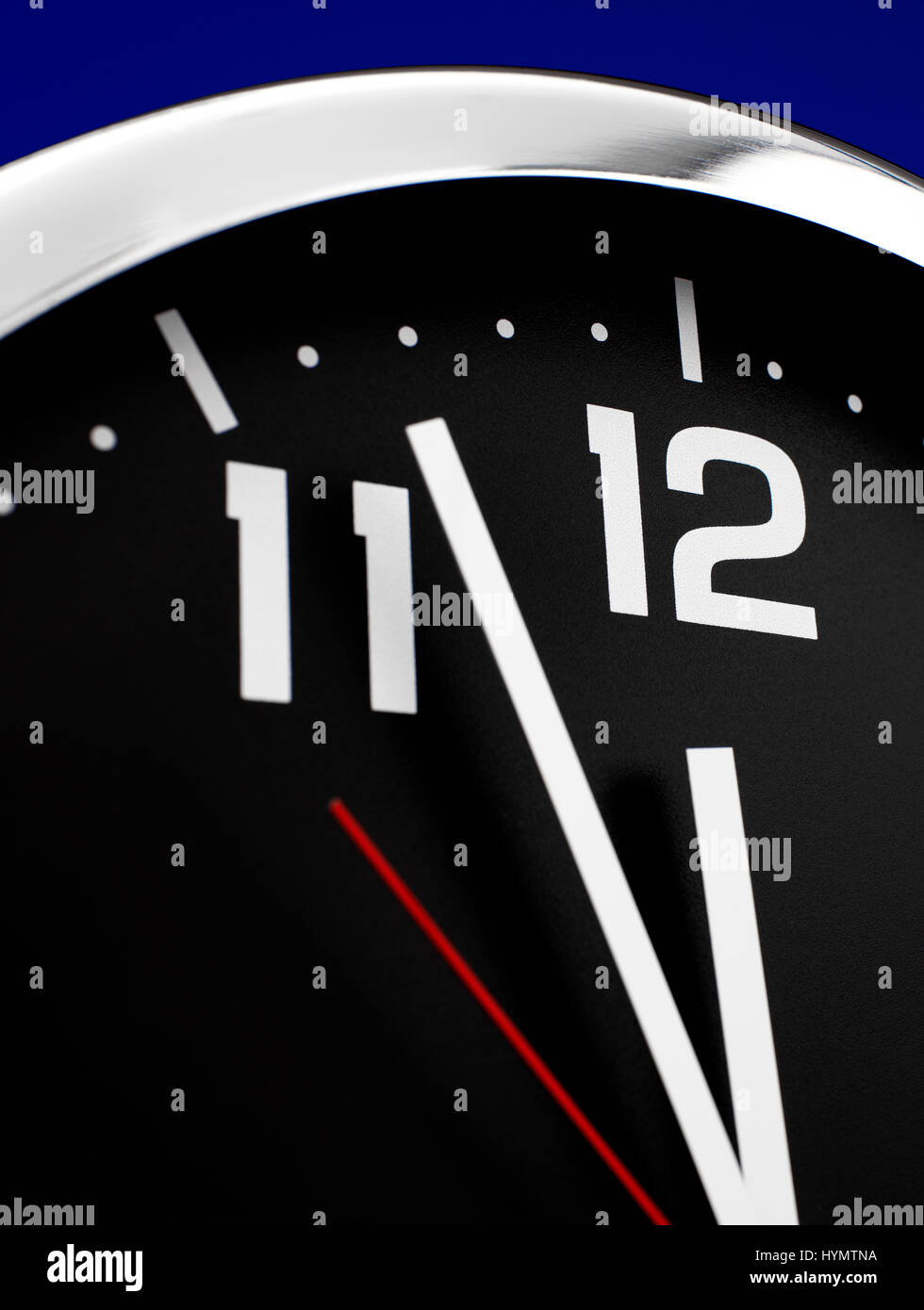 Cerrar reloj a las 12:00 Foto de stock