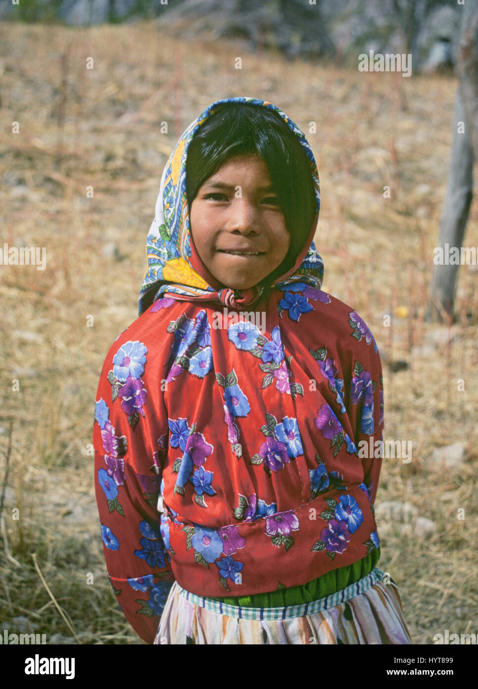 Ropa Tradicional Tarahumara Fotos E Imagenes De Stock Alamy