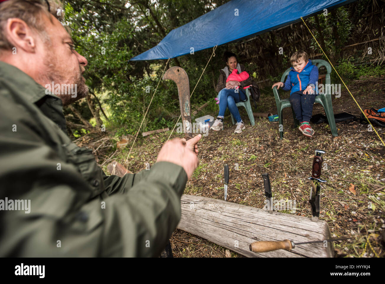 Bushcraft @ banos de luz fotografías e imágenes de alta resolución - Alamy