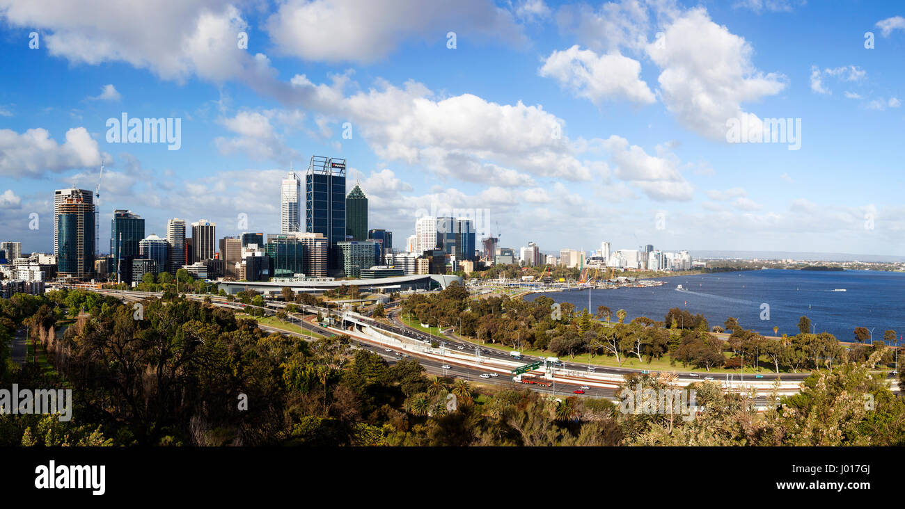 La ciudad de Perth, al anochecer, Australia Foto de stock