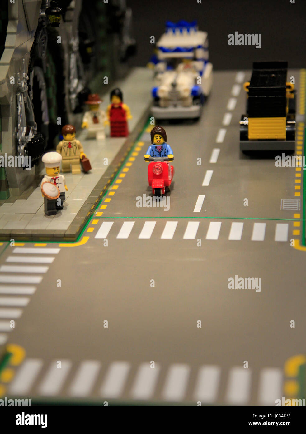 Calle lego réplica en 2017 Lego Convención de Raleigh, Carolina del Norte  Fotografía de stock - Alamy