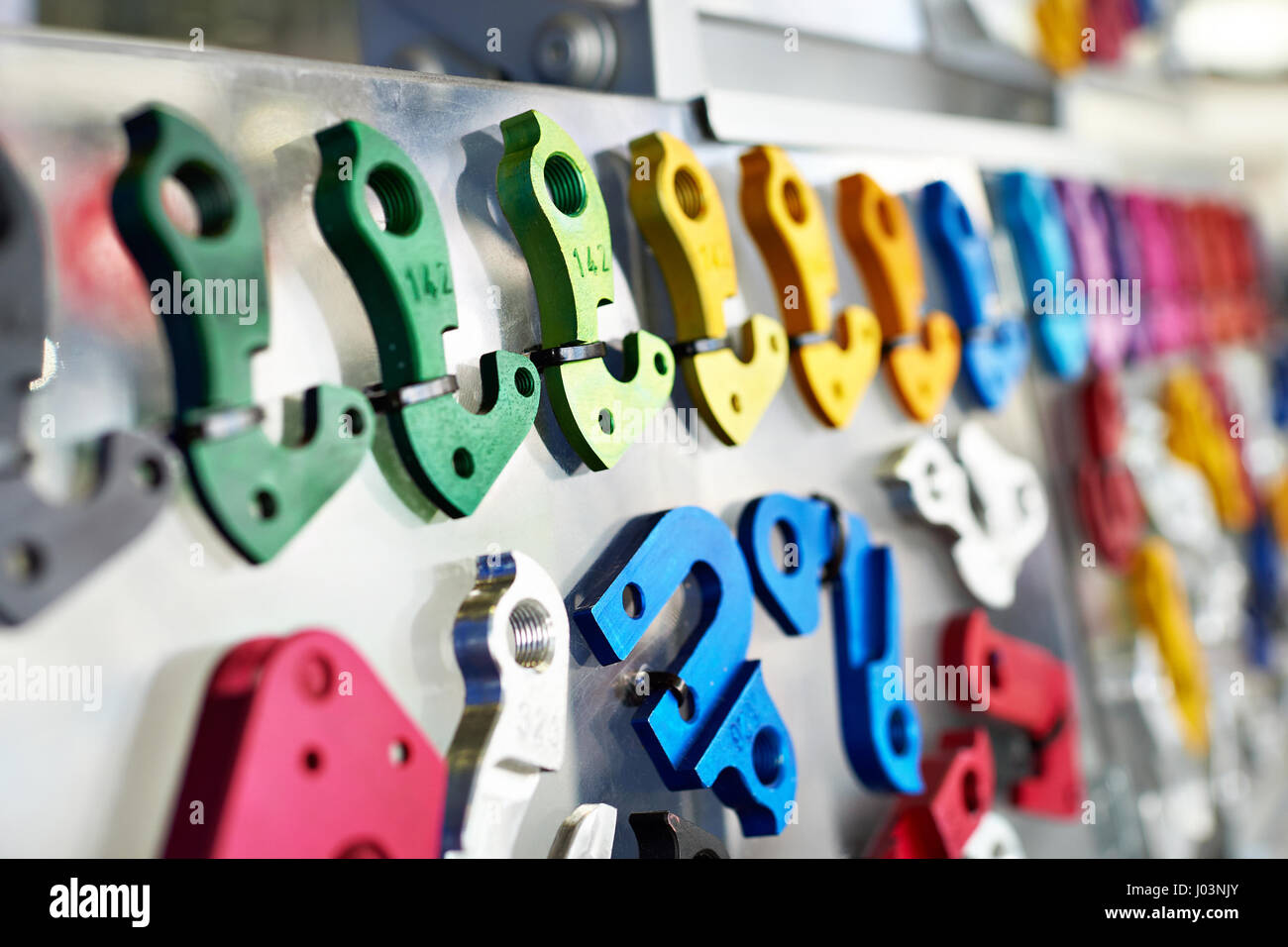 Colores intercambiables consejos para cuadros de bicicleta en la tienda Foto de stock