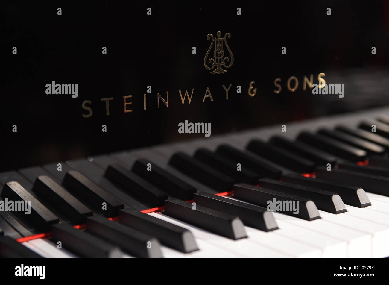 Steinway & sons fotografías e imágenes de alta resolución - Página 5 - Alamy