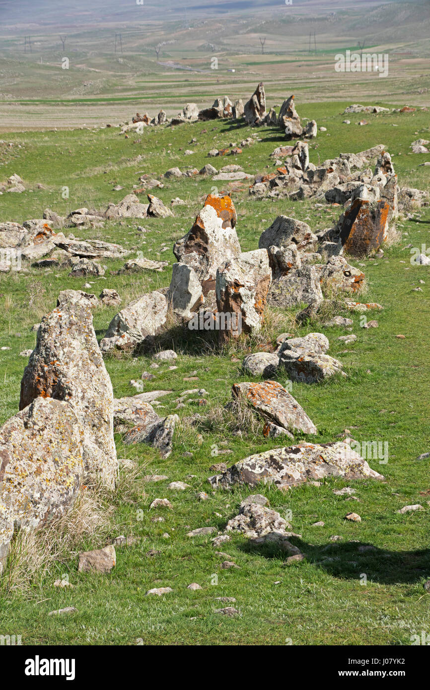 Stonehenge armenio, Carahunge Stone Circle, es año 7500 antiguo sitio megalítico para la observación astronómica. Foto de stock