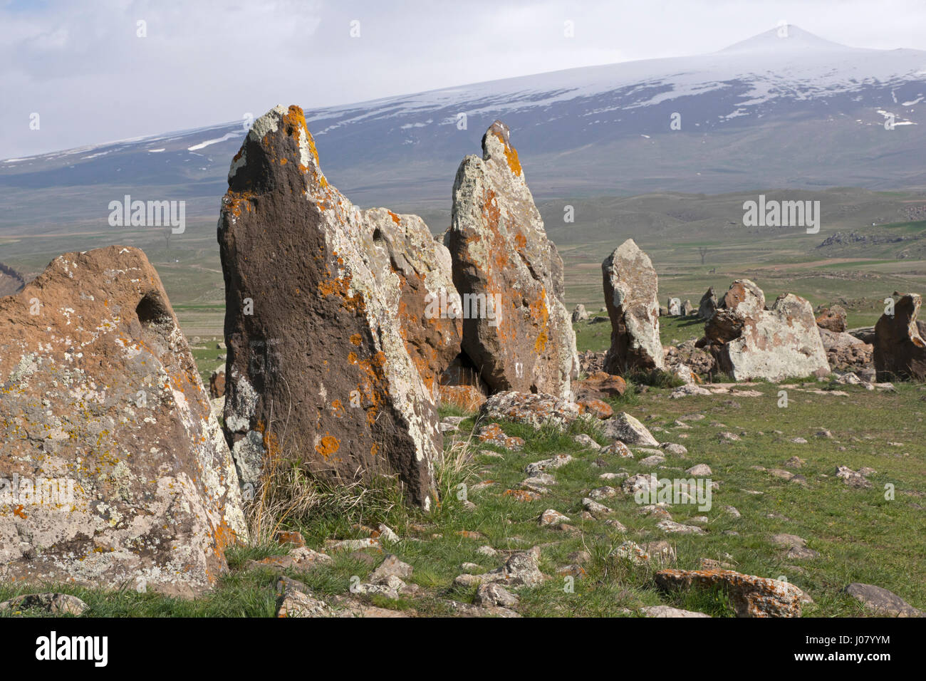 Stonehenge armenio, Carahunge Stone Circle, es año 7500 antiguo sitio megalítico para la observación astronómica. Foto de stock