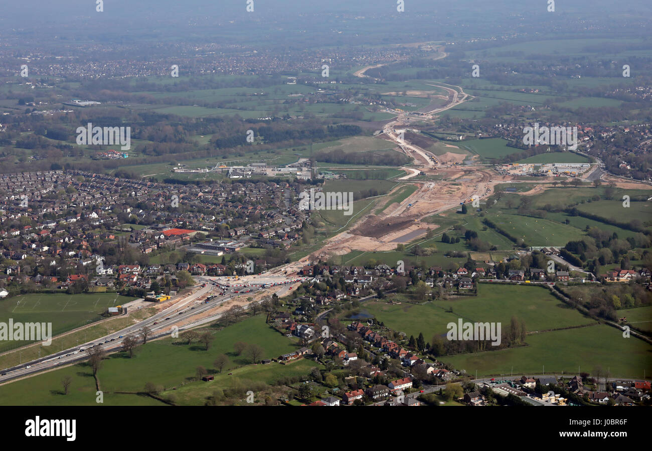 Vista aérea del aeropuerto de Manchester, cerca de la carretera de enlace Oriental Handforth, Wilmslow, Cheshire, Reino Unido Foto de stock