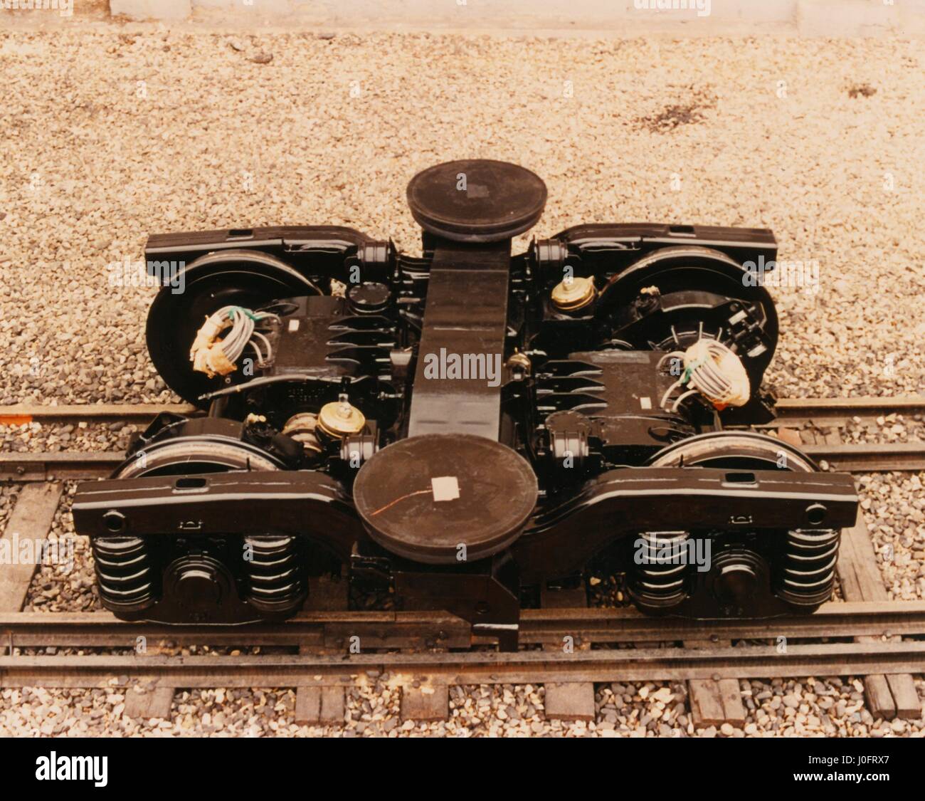 Bogies motores eléctricos para un tren de unidades múltiples en el metro de  Seúl Fotografía de stock - Alamy