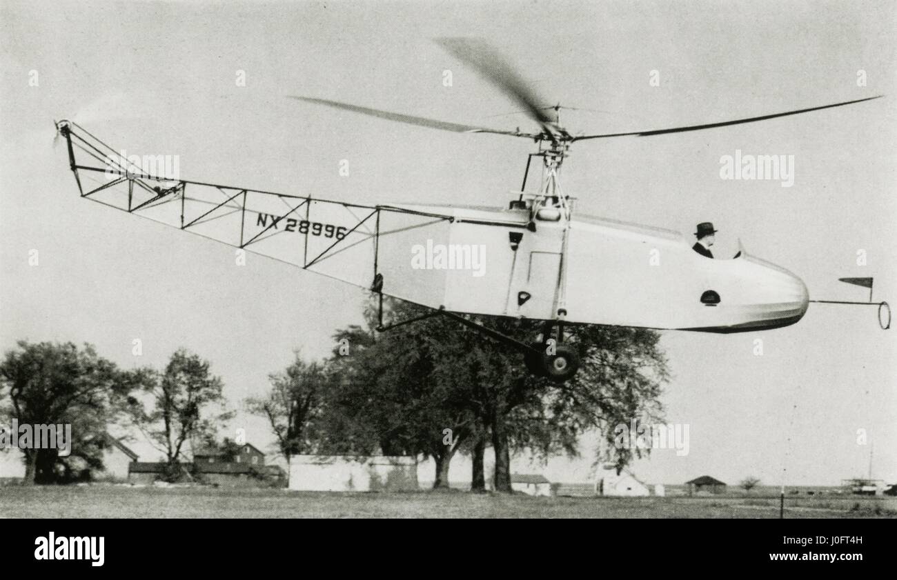 VS-300 helicóptero Sikorsky con pleno control cíclico y un par de rotor, 1939 Foto de stock