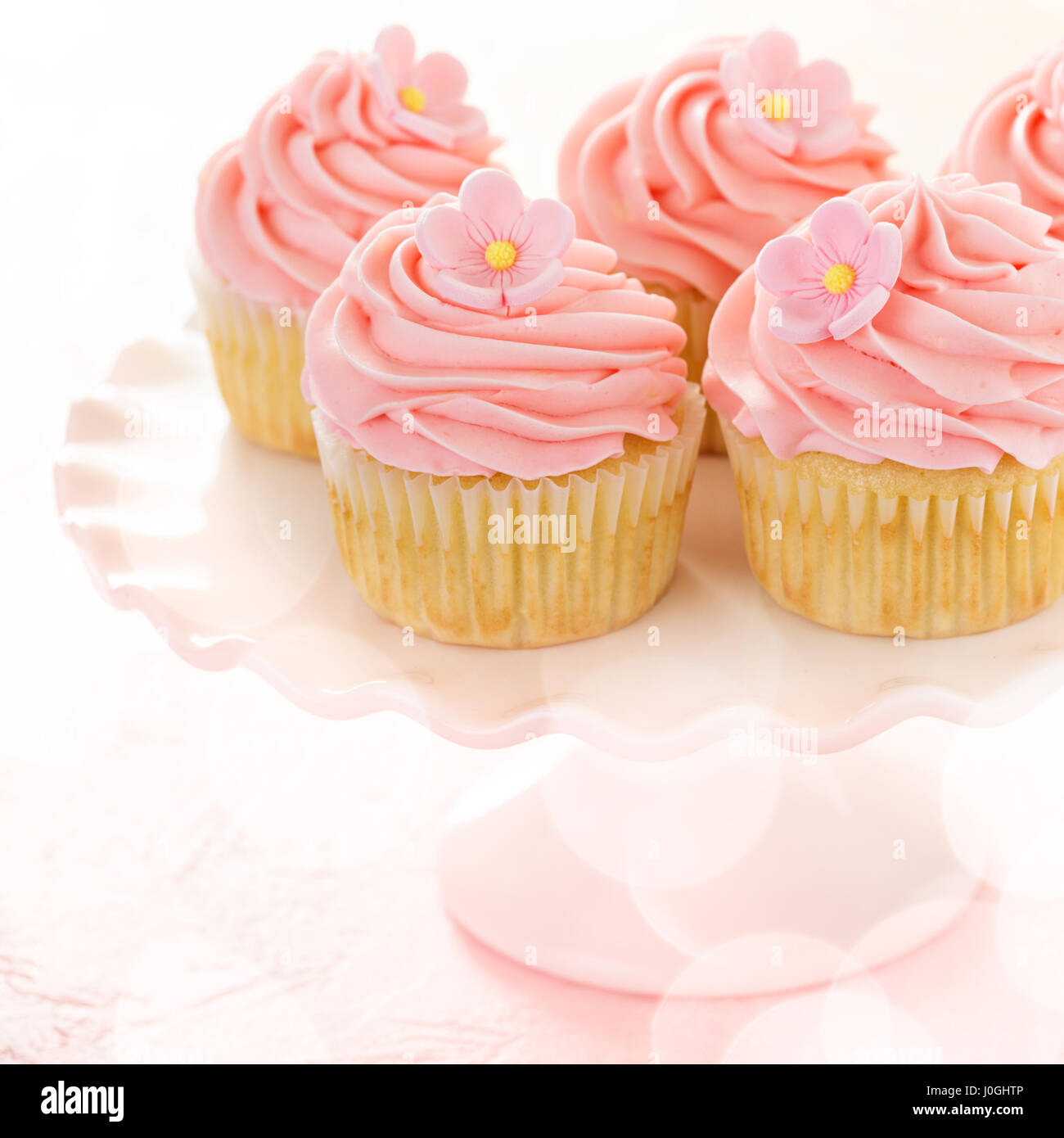 Cupcakes baby shower fotografías e imágenes de alta resolución - Alamy