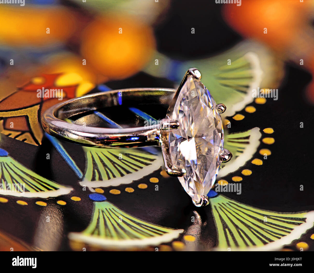 Marqués de Diamante CZ anillo de zirconio cúbico set Fotografía de stock -  Alamy