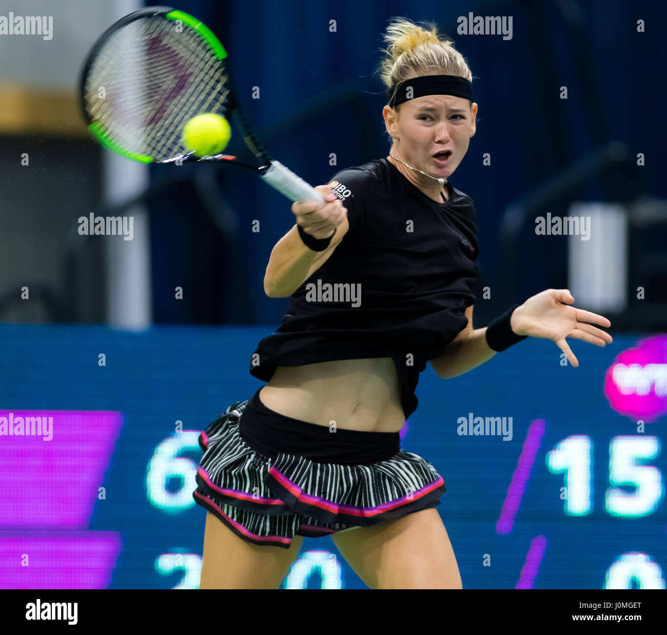 BIEL, Suiza - 11 de abril: Marie Bouzkova en acción en el 2017 Señoras Biel  WTA Abierto torneo de tenis internacional Fotografía de stock - Alamy