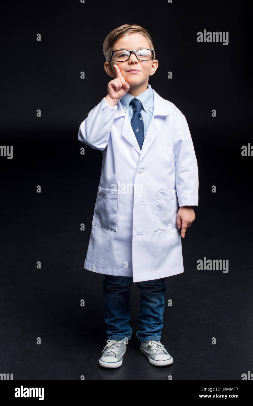 Bata de laboratorio para niños fotografías e imágenes de alta resolución -  Alamy