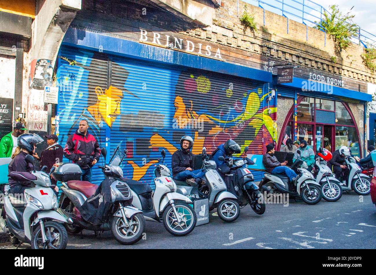 Inyección Corredor comunicación Graffiti scooter fotografías e imágenes de alta resolución - Página 6 - Alamy Inyección Corredor comunicación Graffiti scooter fotografías e imágenes de alta resolución - Página 6 - Alamy