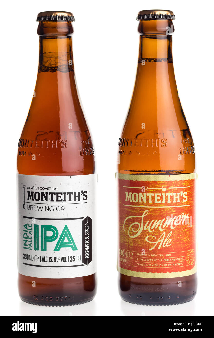 Botellas de Nueva Zelandia Monteith IPA y cerveza ale de verano aislado en  un fondo blanco Fotografía de stock - Alamy