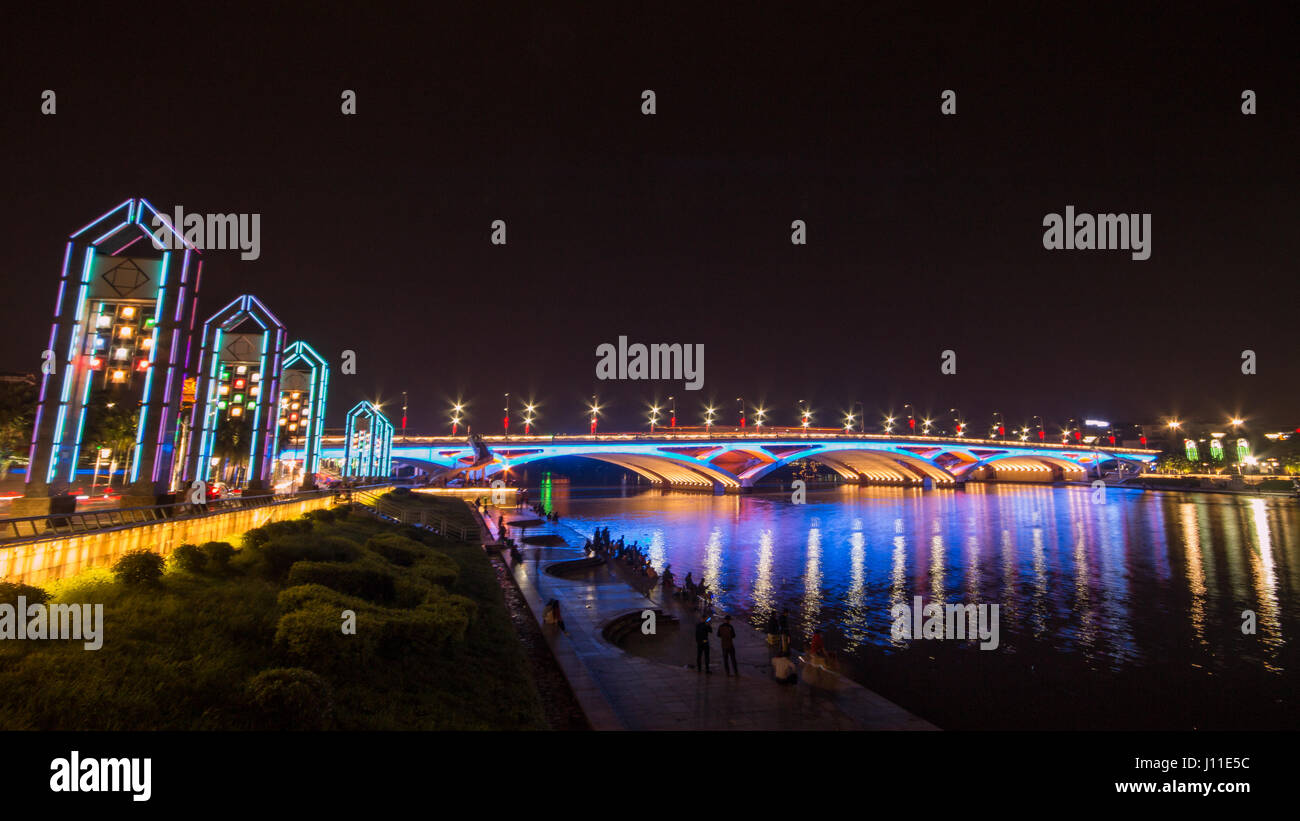 Luces de noche en Guilin Foto de stock