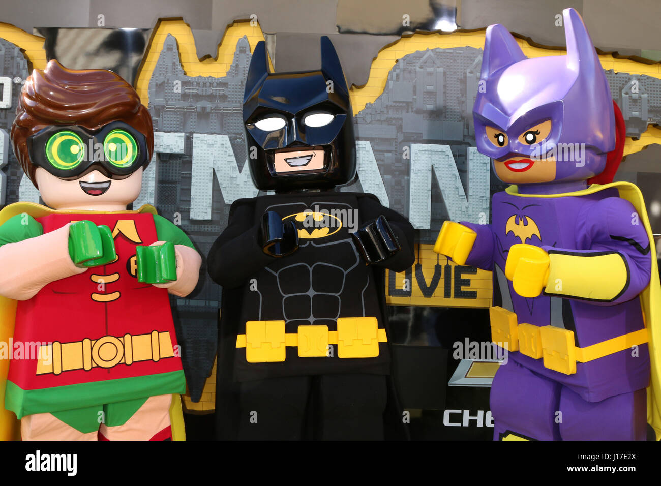 Robin lego batman fotografías e imágenes de alta resolución - Alamy