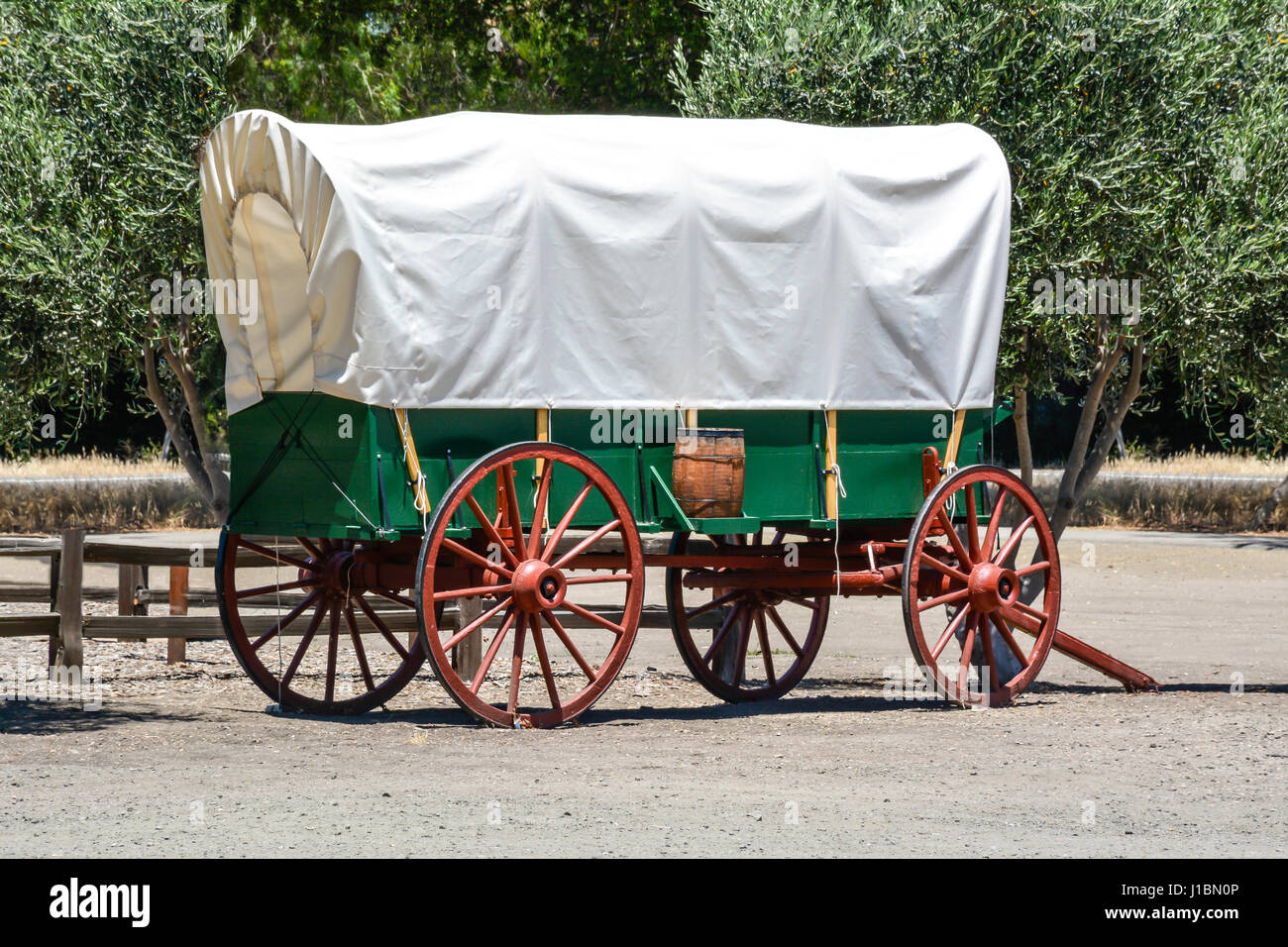 Cama de carro fotografías e imágenes de alta resolución - Página 2 - Alamy