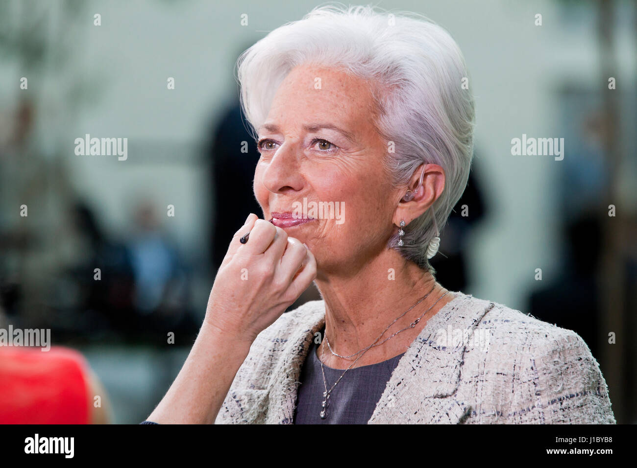 Christine Lagarde, Directora si el Fondo Monetario Internacional (FMI), preparación para la entrevista televisiva - EE.UU. Foto de stock