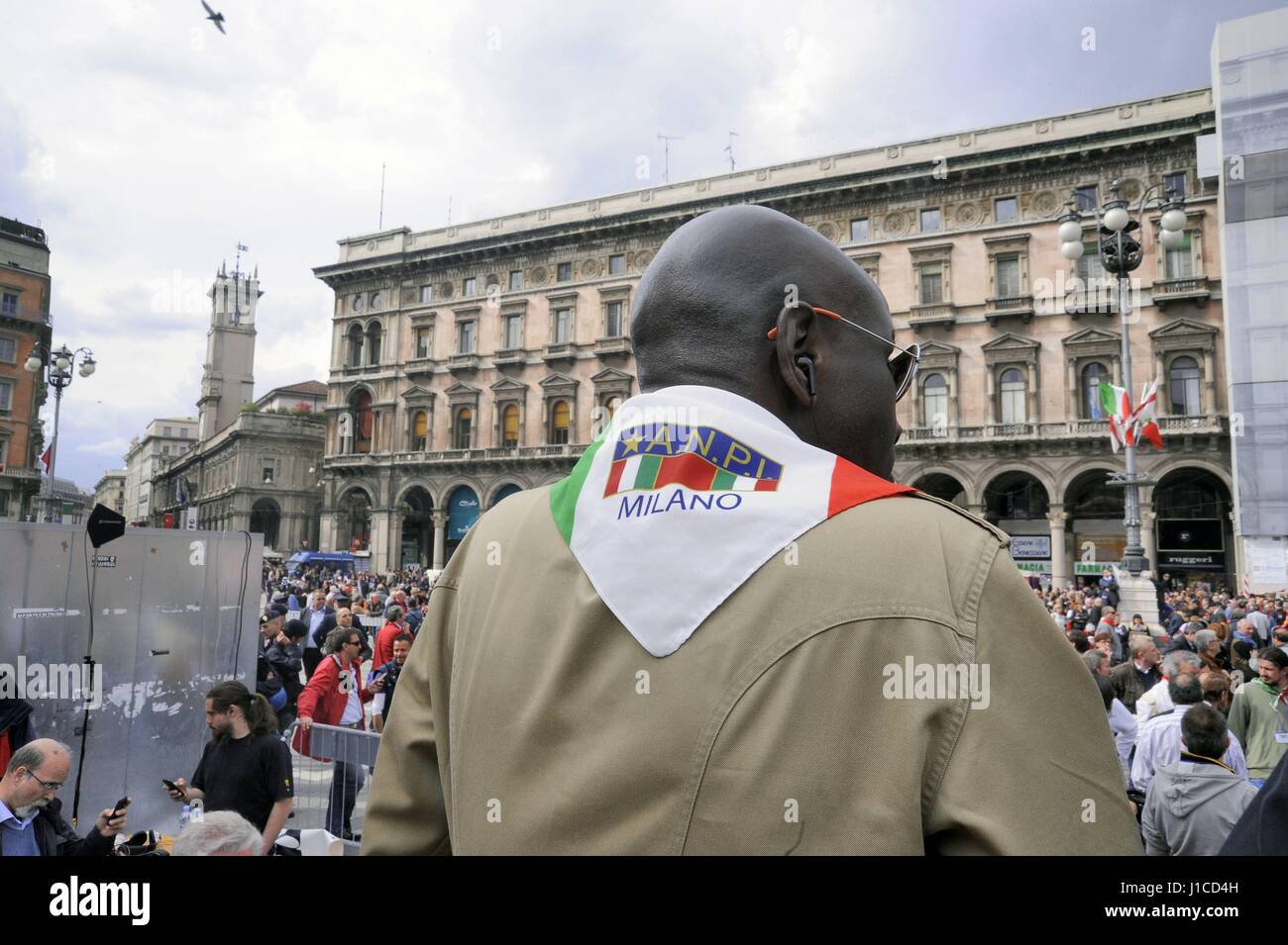 El 25 de abril se celebra anualmente en toda Italia, con fiestas y manifestaciones para recordar la liberación del nazi-fascismo. Foto de stock
