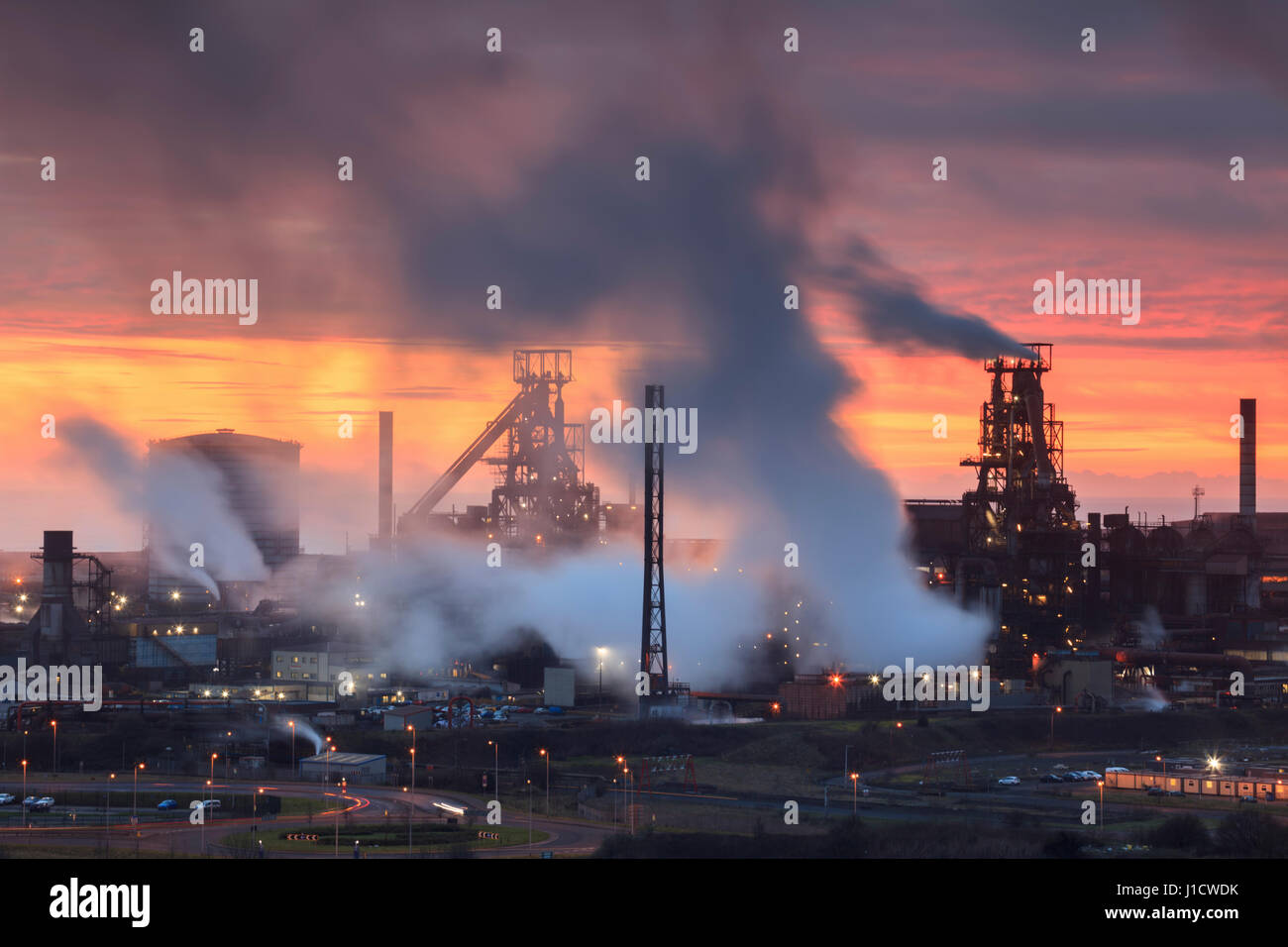 Atardecer en acería de Port Talbot, Gales del Sur, Wales, Reino Unido Foto de stock