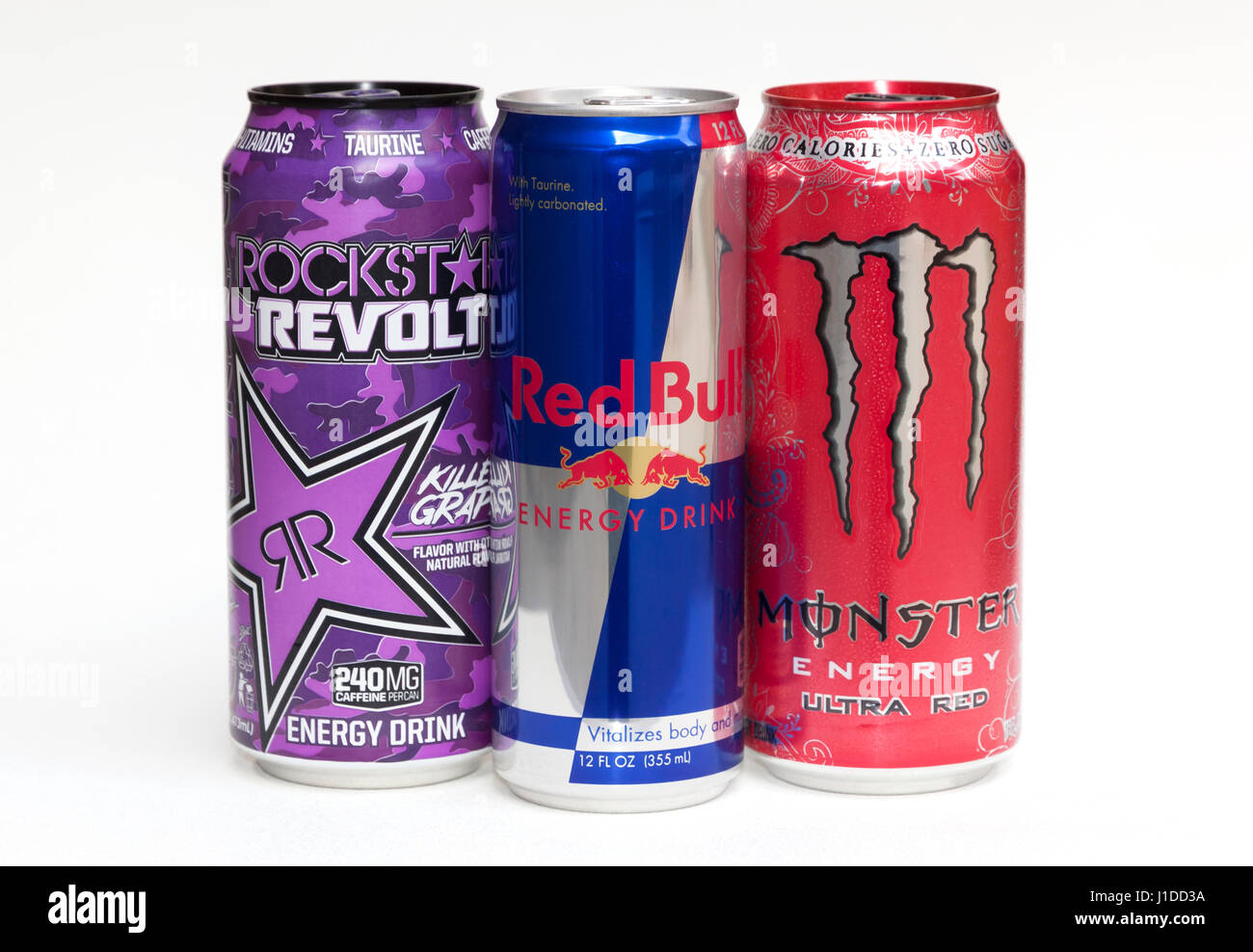 Bebidas energéticas más vendidos en los Estados Unidos: Red Bull, Monster y Rockstar. Foto de stock