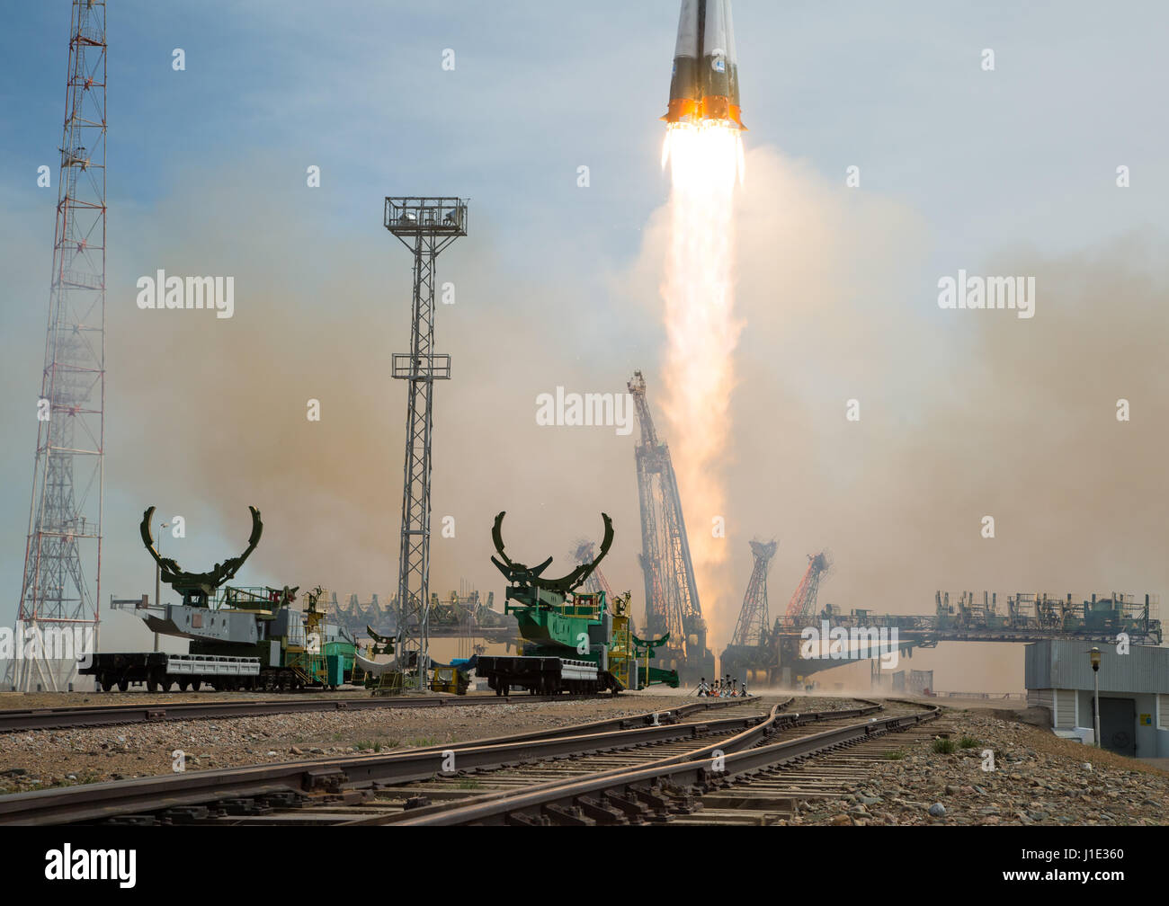 Gato cohete del cielo fotografías e imágenes de alta resolución - Alamy