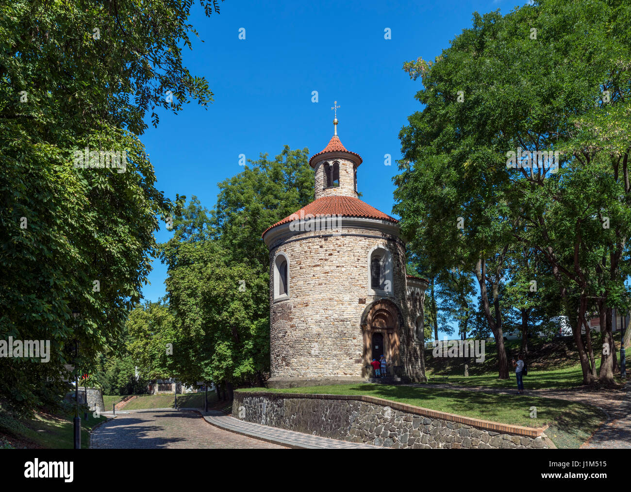 El siglo XI de la Rotonda de San Martín, considerada como edificio sobreviviente más antigua de Praga, el Vysehrad Citadel, Praga, República Checa Foto de stock