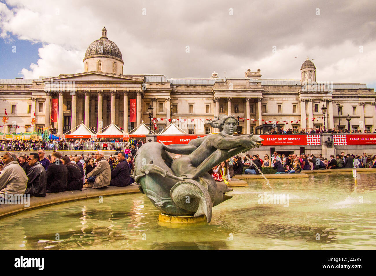 "Fiesta de Saint George" festejos en Trafalgar Square de abril de 2017 Foto de stock