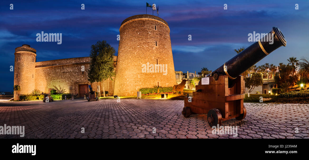 Castillo de Santa Ana, en Roquetas de Mar, Almería Foto de stock