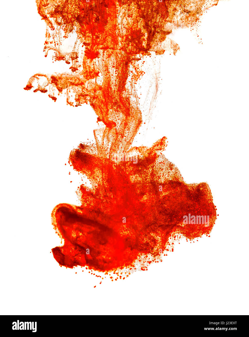 Tinta de sangre en agua antecedentes aislados Fotografía de stock - Alamy