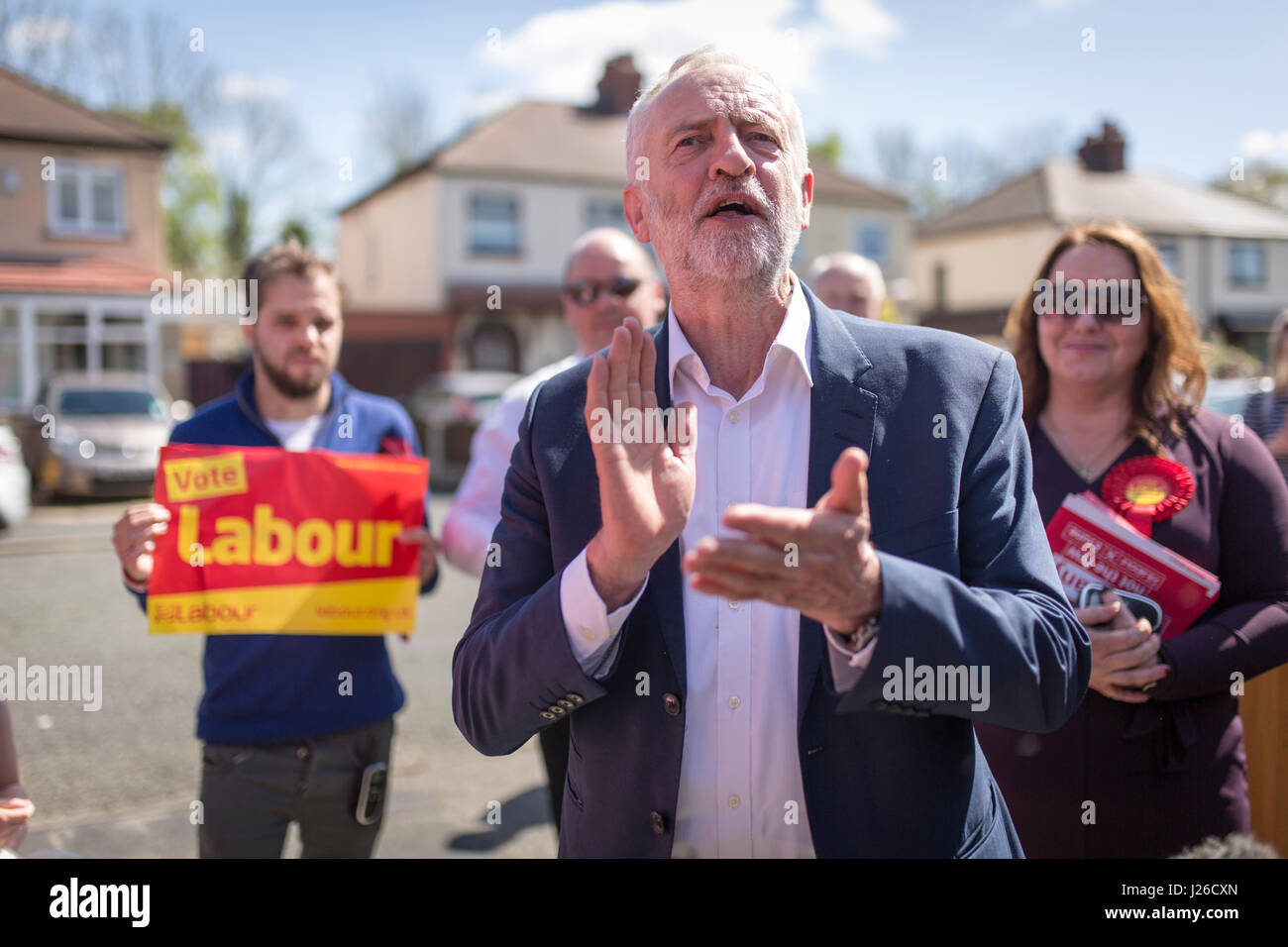 Dirigente del Partido Laborista Jeremy Corbyn visitar Warrington hoy (Sábado 22/4/17) como parte de la labor general del Partido de la campaña electoral Foto de stock