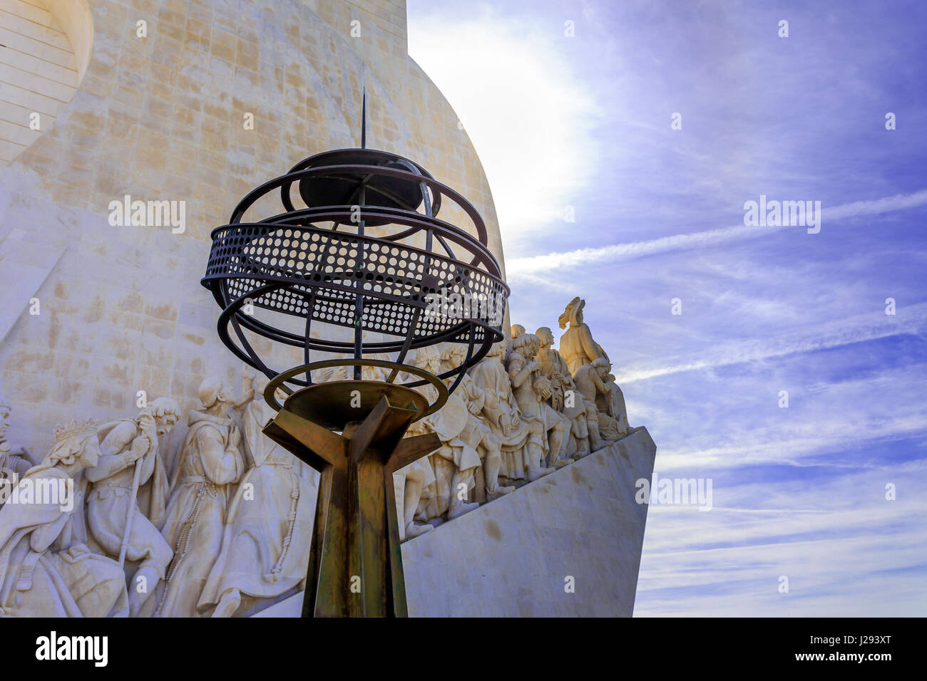 Monumento od descubrimiento en Lisboa Foto de stock