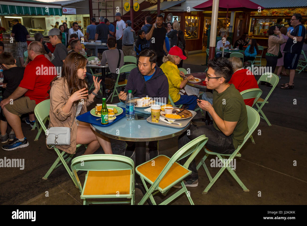 Cafeterías, restaurantes, food court, Farmer's Market, 3rd Street y Fairfax Avenue, Los Angeles, California Foto de stock