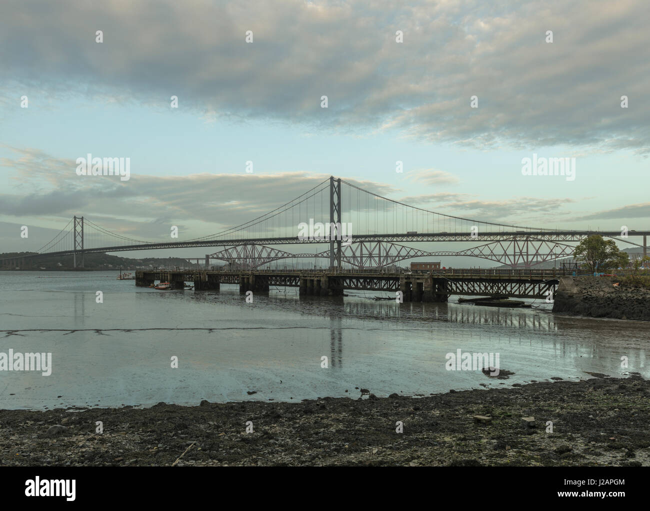 Sucesivamente los puentes del Puerto, Edgar Queensferry, Lothian, Escocia, Reino Unido Foto de stock