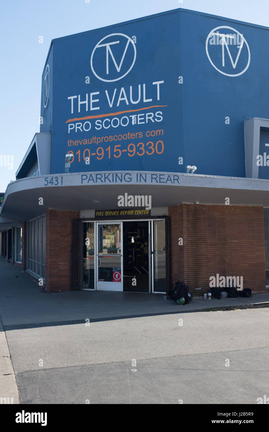 El Vault Pro Scooters tienda en Culver City, Los Angeles, California Foto de stock