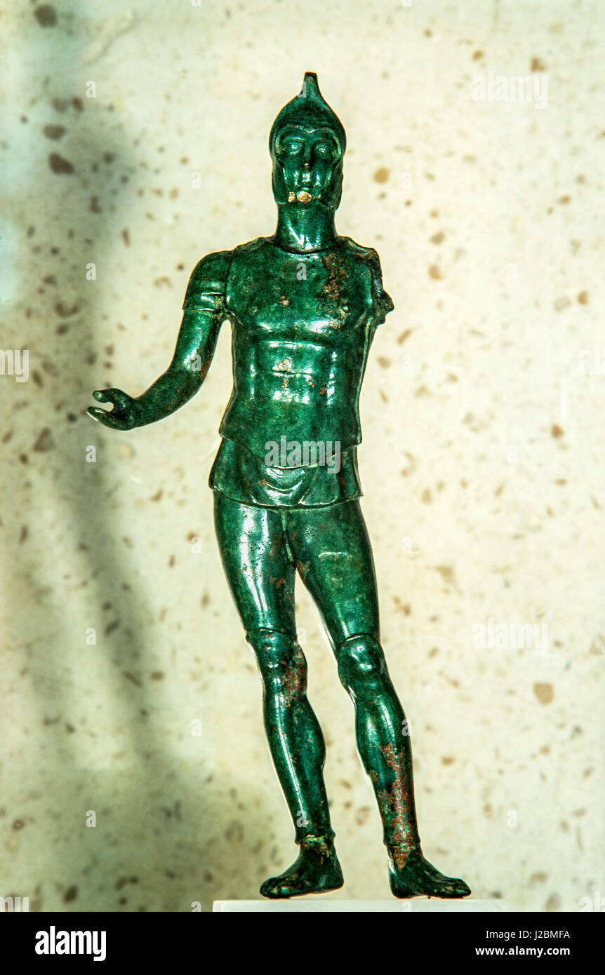 Italia Abruzos vasto museo Arqueológico -Guerrero licitador de Magna Grecia III siglo A.C. Foto de stock