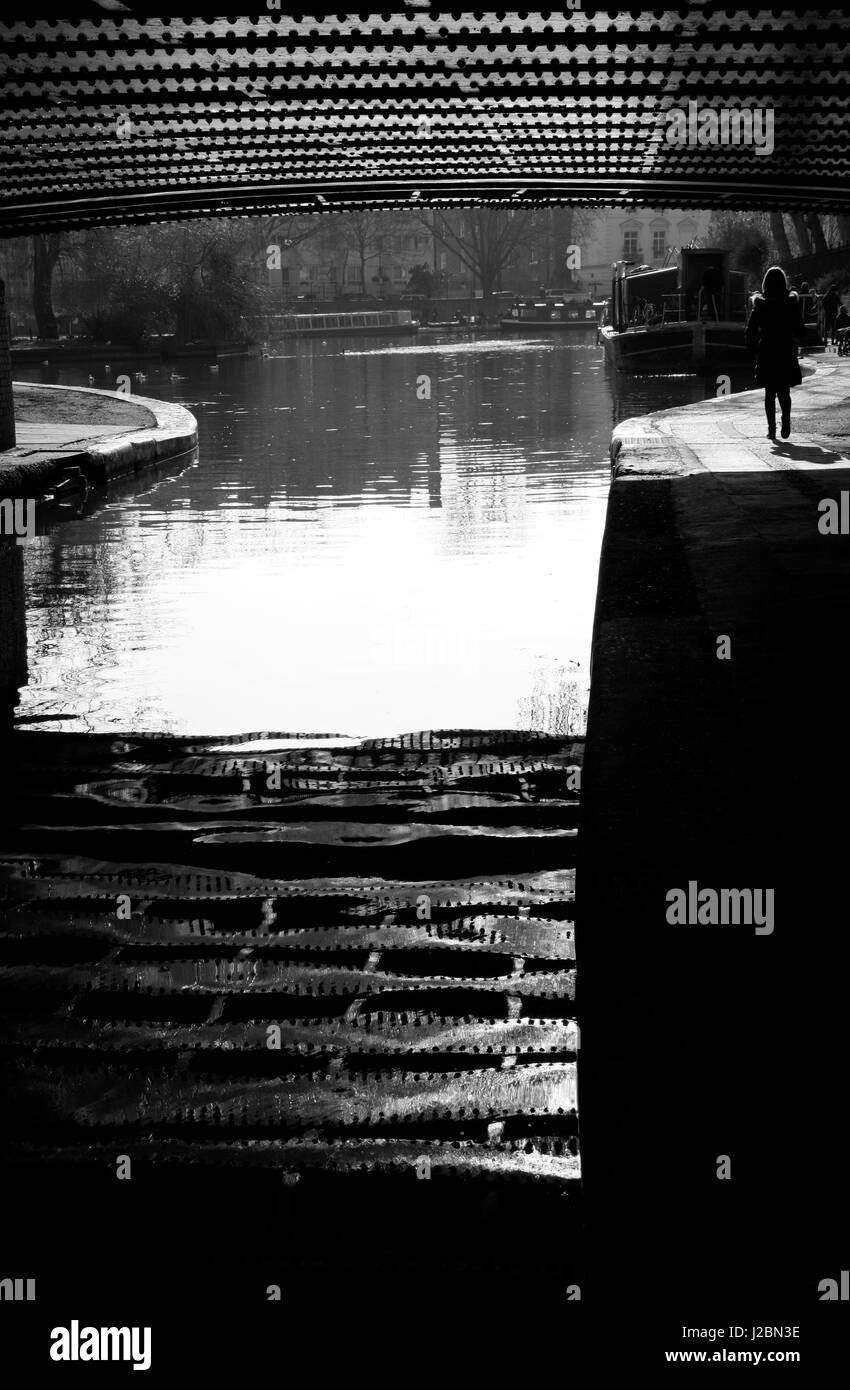 Regent's Canal Venecia atLittle, Maida Vale, Londres, Reino Unido. Foto de stock
