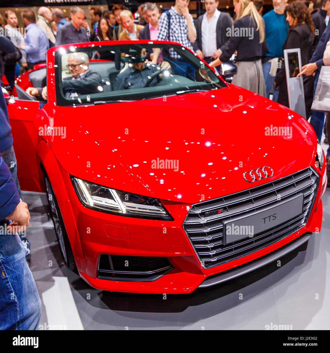 FRANKFURT - Septiembre 22, 2015: Audi se muestra en la 66ª (Internationale Automobil Ausstellung IAA) el 22 de septiembre de 2015 en Frankfurt, Alemania Foto de stock