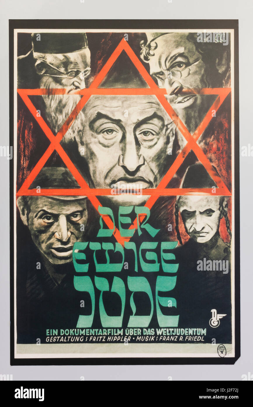 Alemania, Baviera, Obersalzberg, Dokumentation Obersalzberg, museo acerca de la dictadura Nazi, póster de película de propaganda antisemita, El Judio Eterno Foto de stock