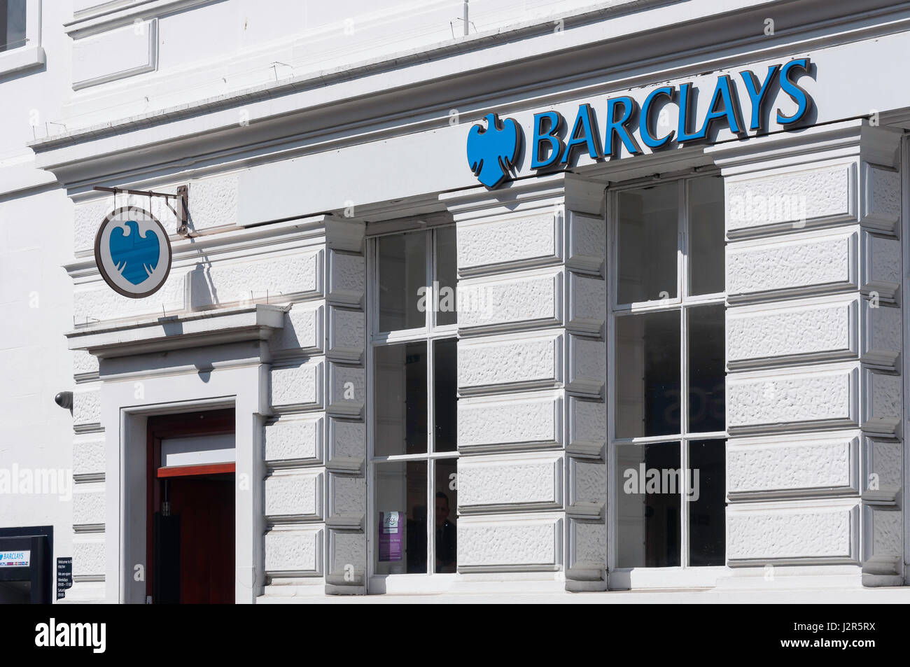 Barclays Bank, High Street, Hitchin, Hertfordshire, Inglaterra, Reino Unido Foto de stock