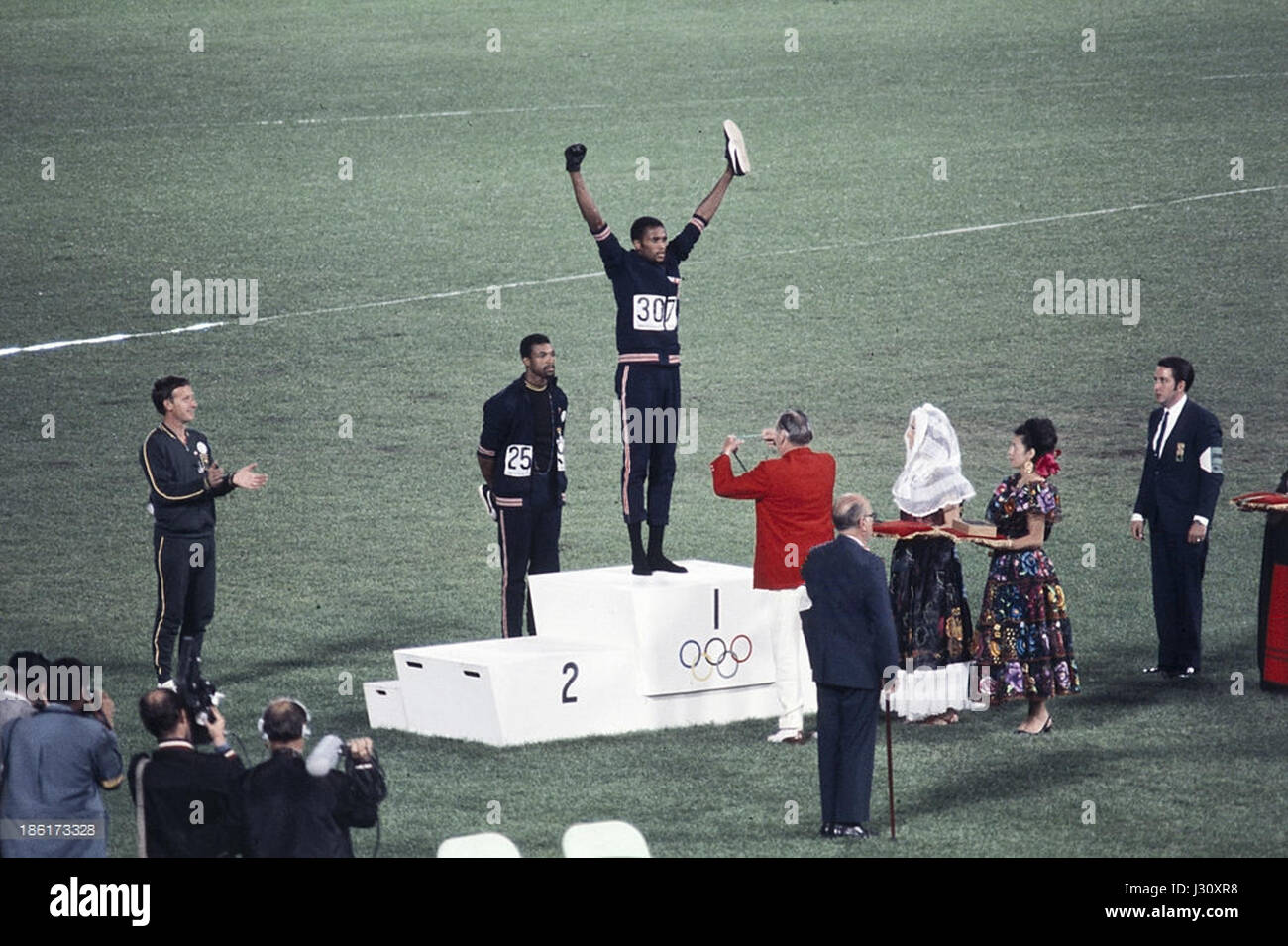 Peter Norman, Juan Carlos, Tommie Smith 1968 Fotografía de stock ...