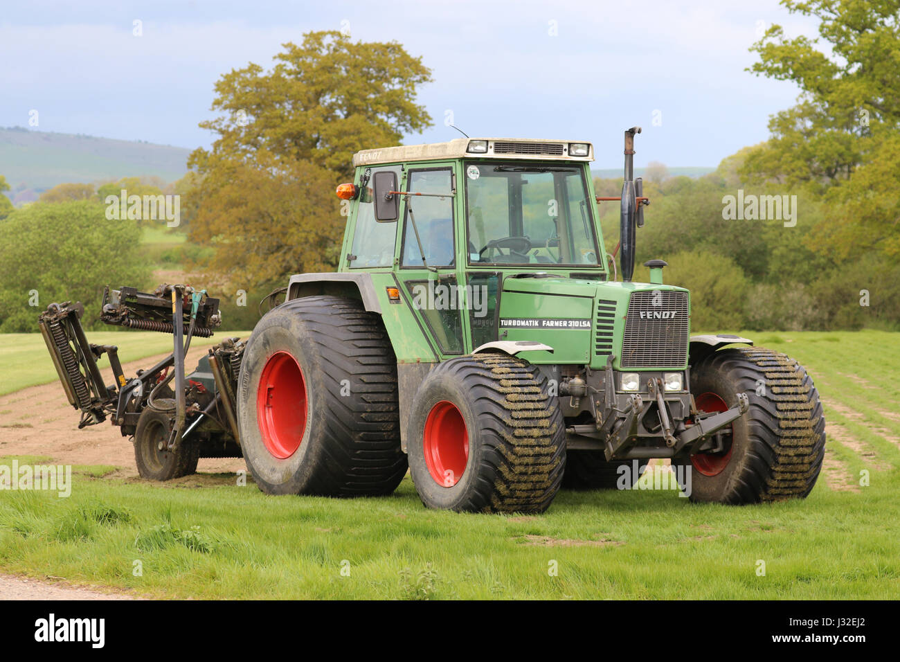 Tractor Fernot Turbomatik Farmer 310 LSA Foto de stock