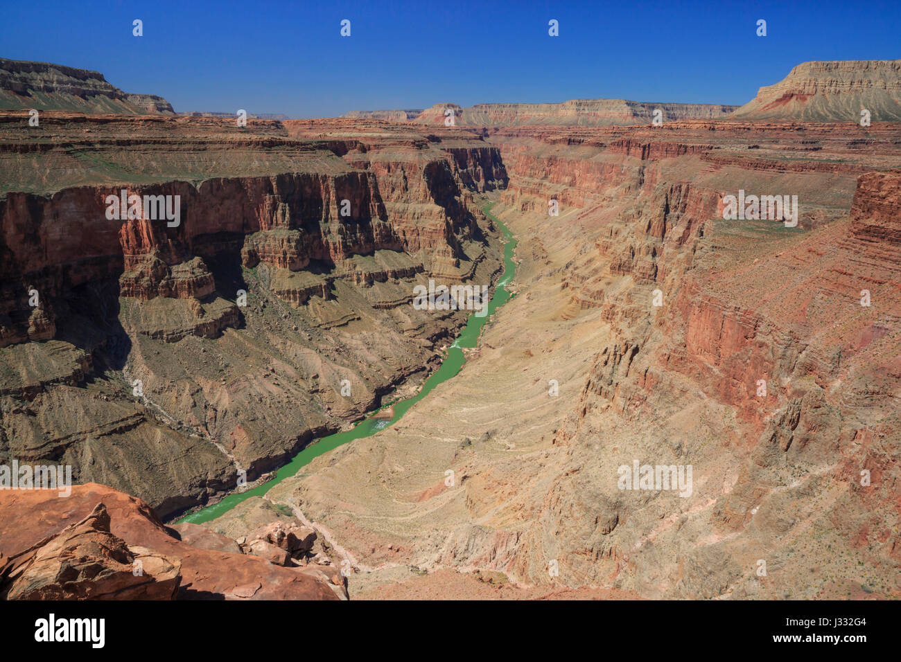 En el río Colorado Rapids fishtail área de parque nacional Grand Canyon, Arizona Foto de stock