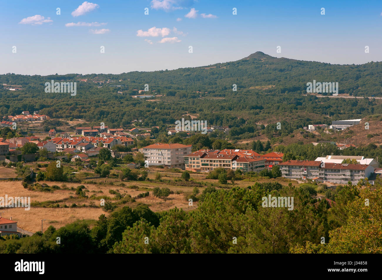 El paisaje circundante, Allariz, provincia de Orense, en la región de Galicia, España, Europa Foto de stock