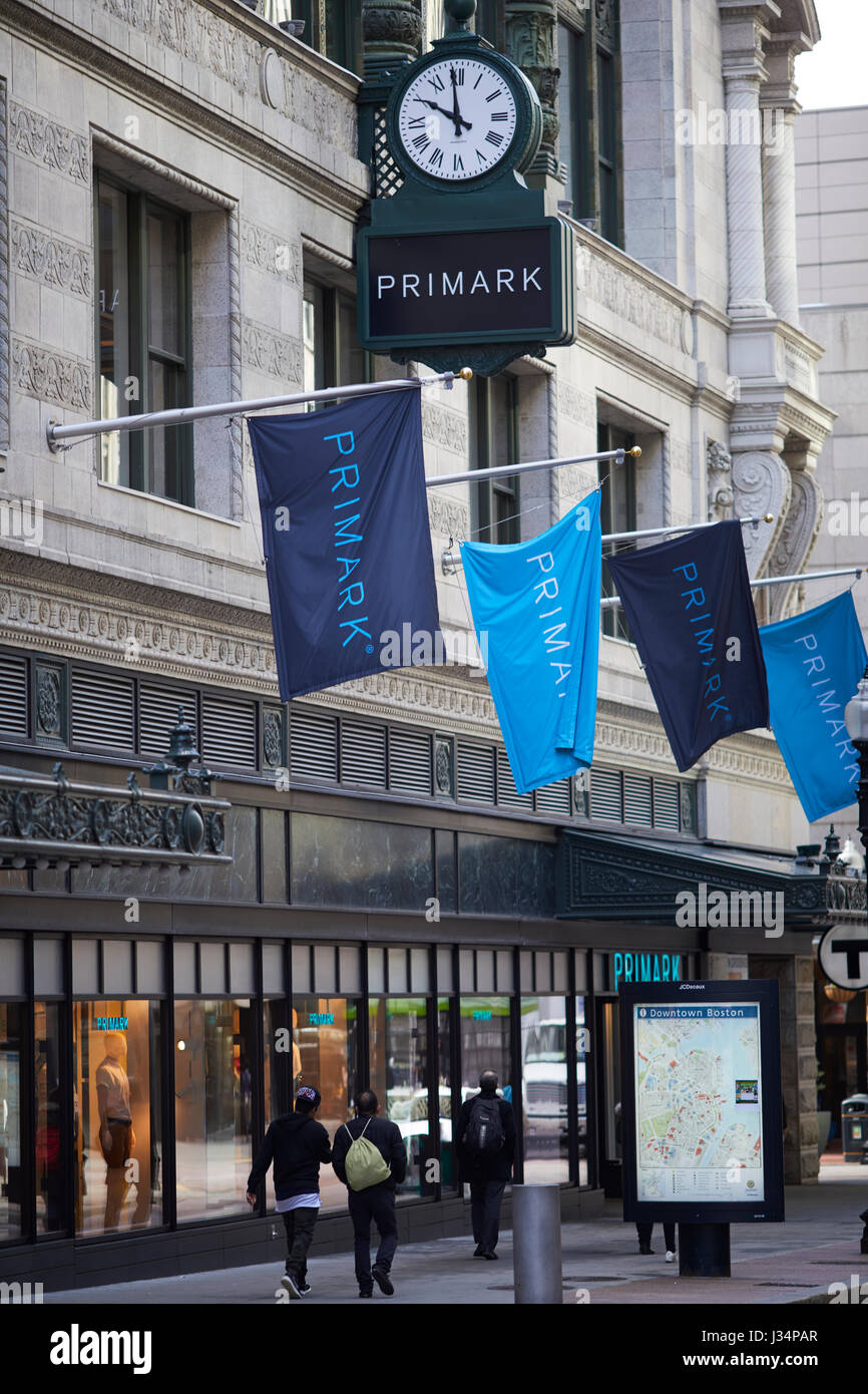 Primark tienda ropa de descuento de Boston, Massachusetts, Estados Unidos  de América, EE.UU Fotografía de stock - Alamy